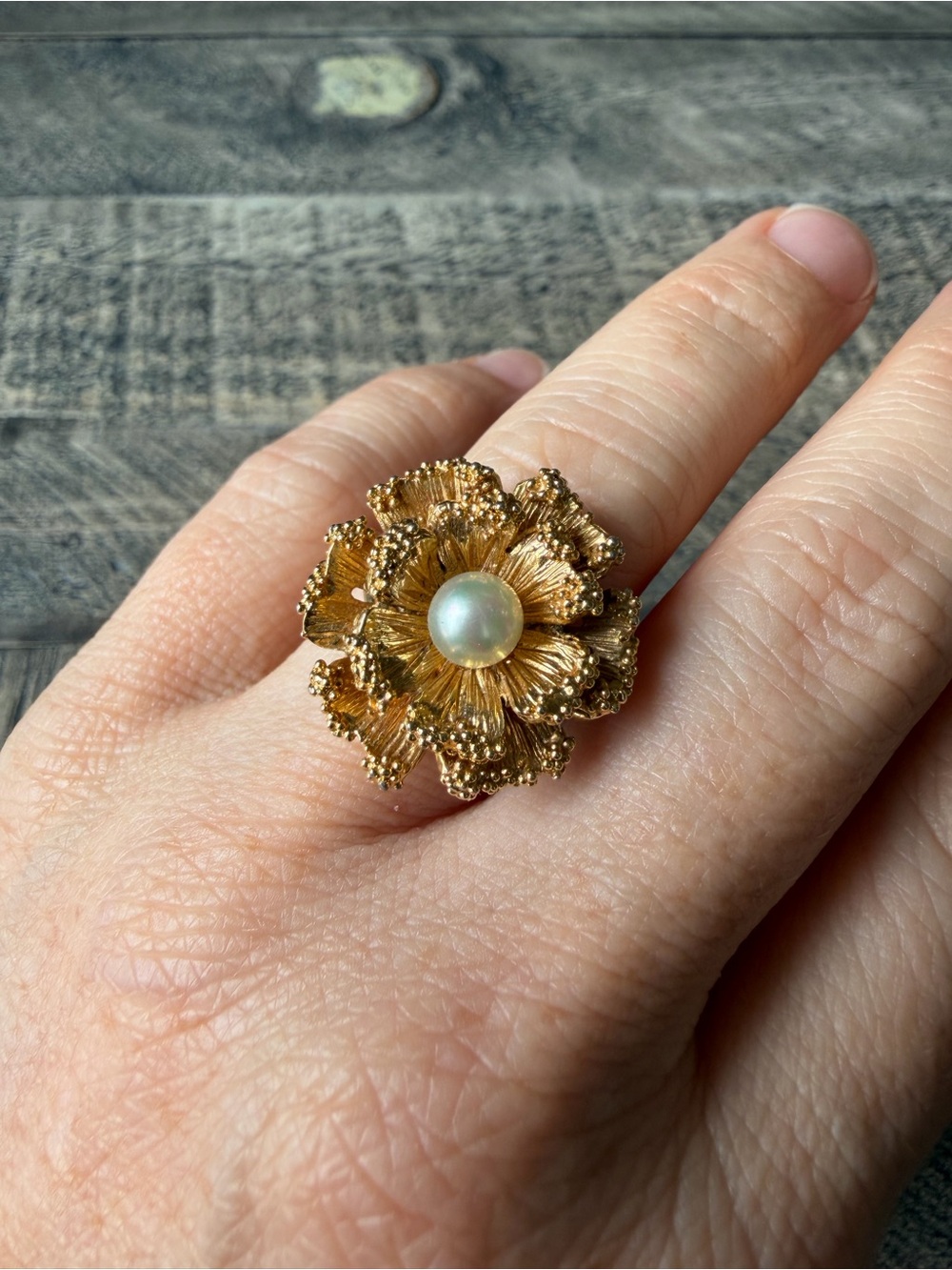 Vintage Avon Faux Pearl Flower Cocktail Ring